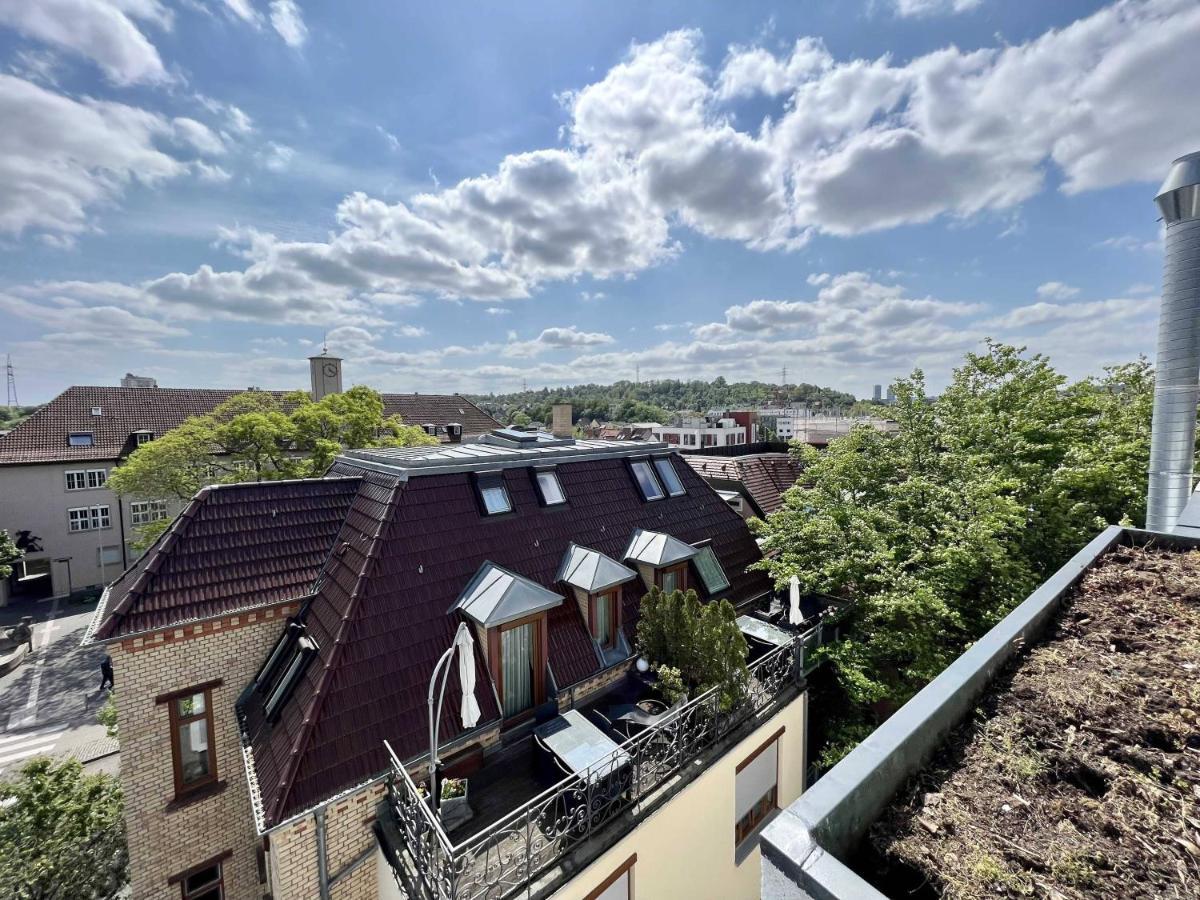 Nujen- Hotel Und Apartment Stuttgart Zuffenhausen Luaran gambar