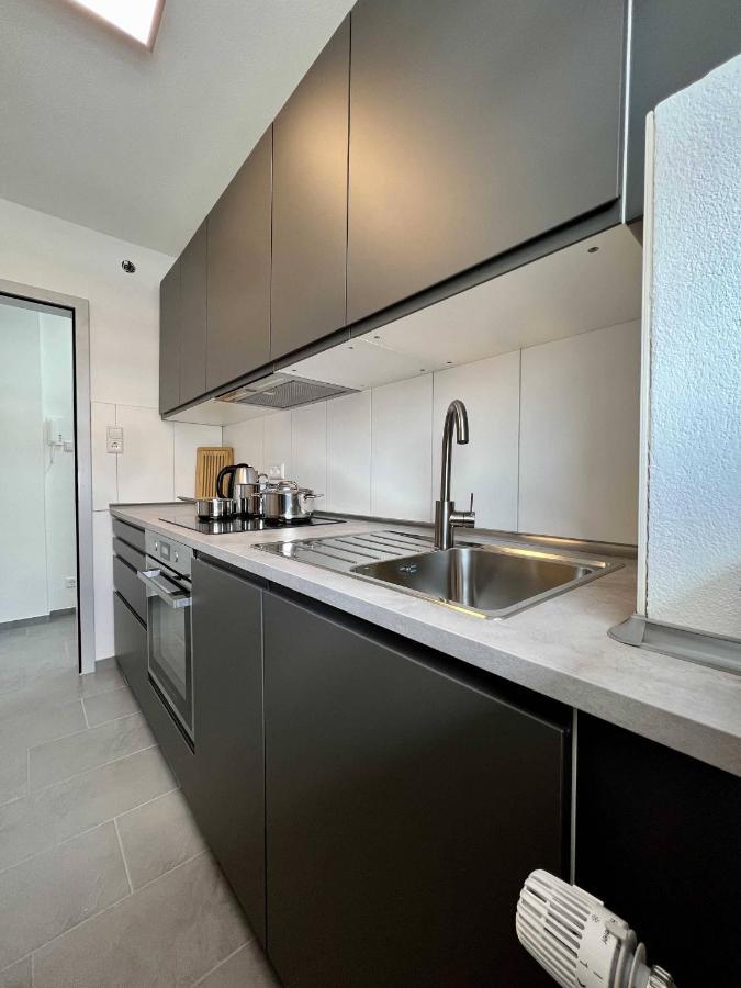 Nujen- Hotel Und Apartment Stuttgart Zuffenhausen Luaran gambar